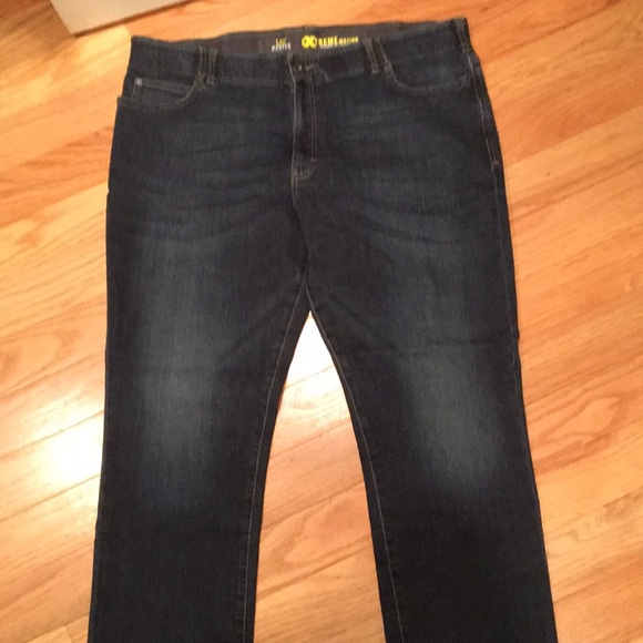 lee modern series extreme motion jeans